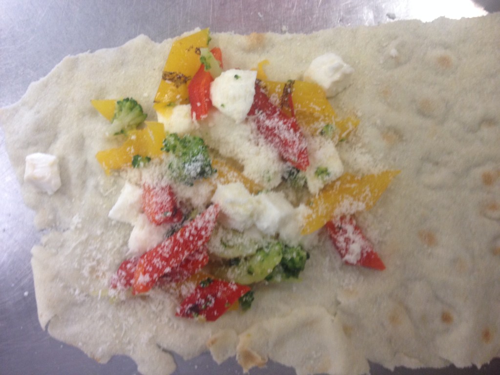Cannelloni di pane carasau con verdure e primo sale 1